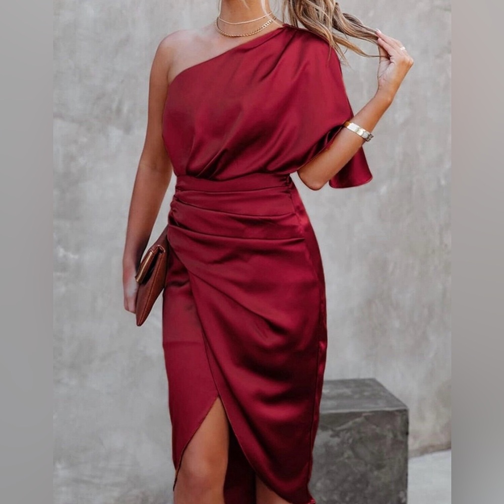 CUPSHE Women's Satin Dress Backless One Shoulder Short Sleeves Midi Sz Small - Picture 3 of 12